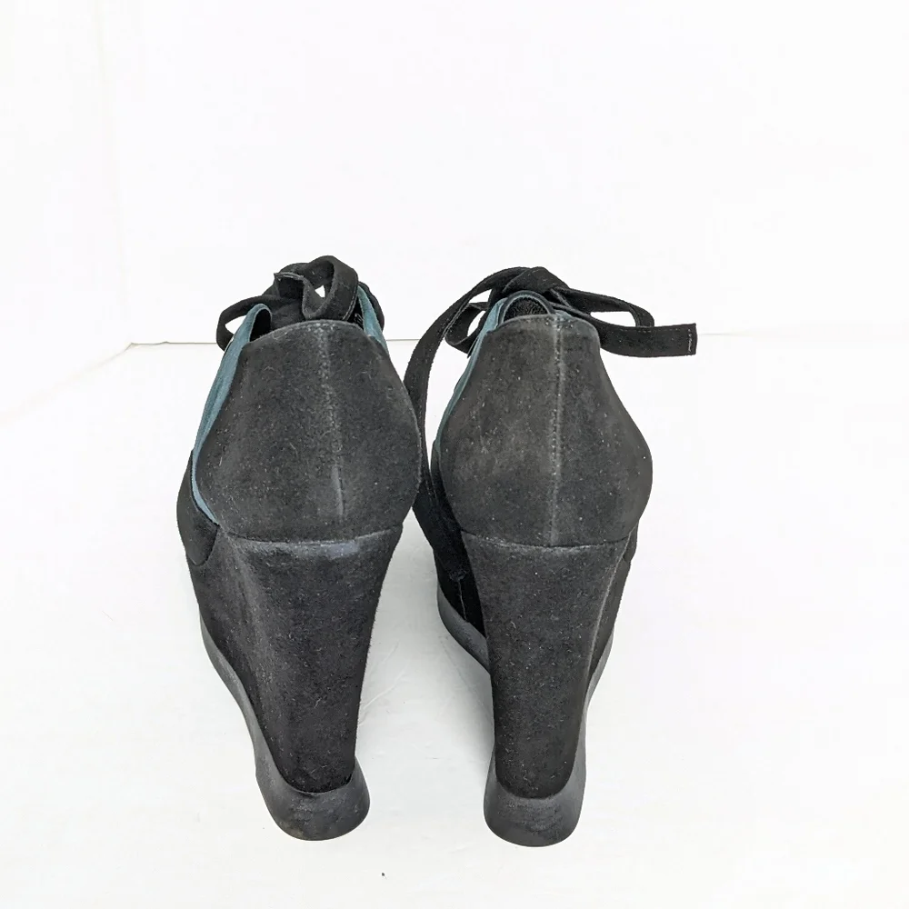 Edmundo Castillo two tone suede wedges